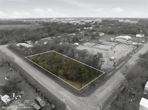 Residential Lot in Connally ISD