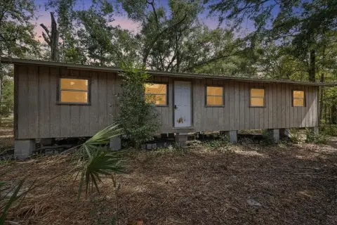 Fanning Springs Canal-Front Lot