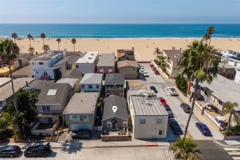 Upgraded Two-Unit Cottage Duplex