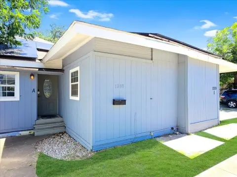 Duplex Near Fort Worth Stockyards