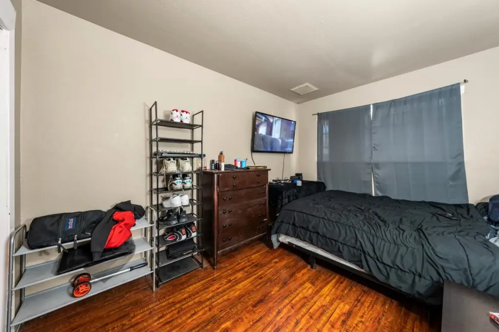 Picture 18