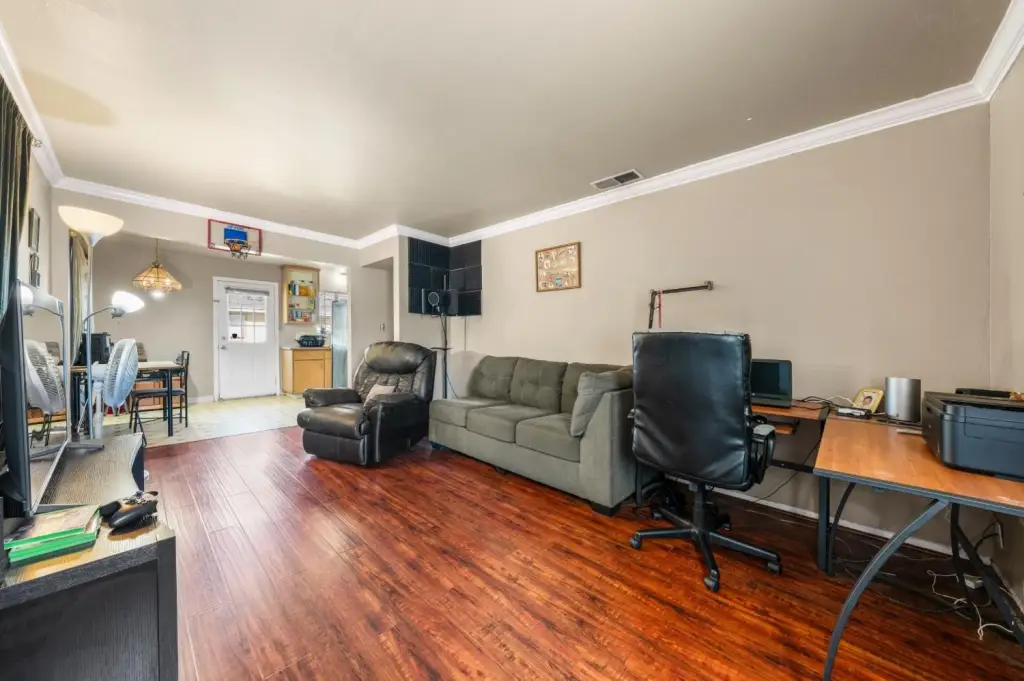 Picture 6