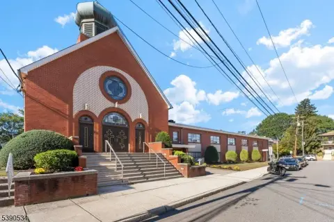 Classrooms for Lease in Clifton