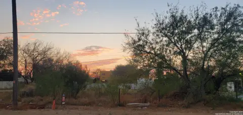 Corner Lot in Cotulla, TX