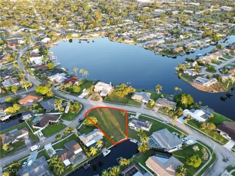 Waterfront Homesite in North Fort Myers