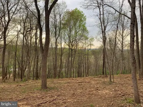 Land with Breathtaking Views