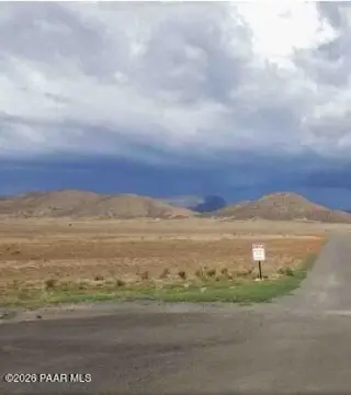 Land in Lonesome Valley Community