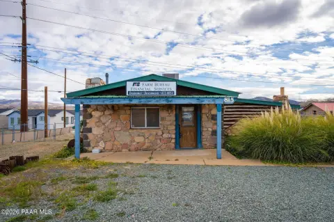 Commercial Property with Highway Visibility