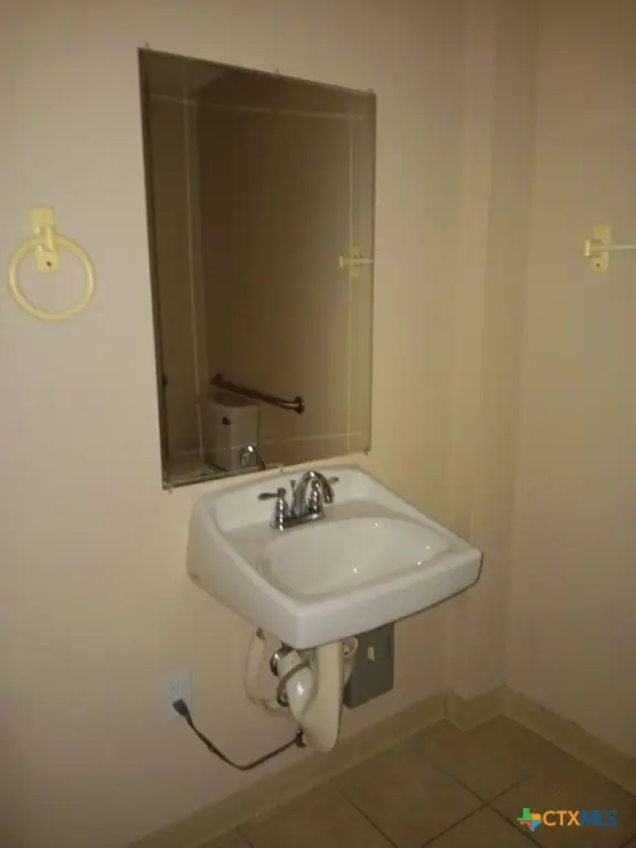 Picture 5