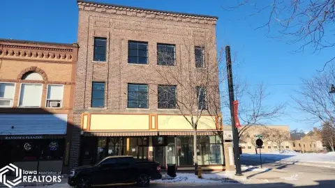 Historic Mason City Office Space