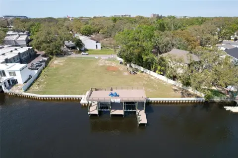 Waterfront Land on Hillsborough River