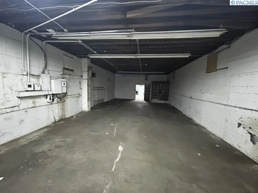 Picture 12