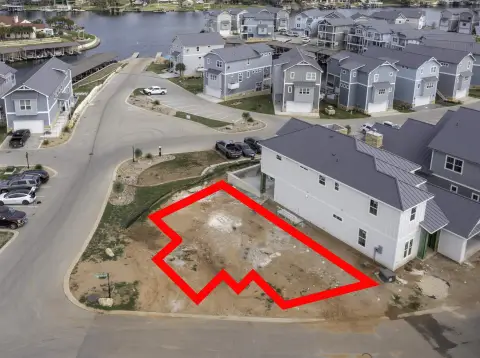 Corner Lot in Lakeside Community