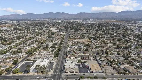 Established Pizza Shop in North Hollywood