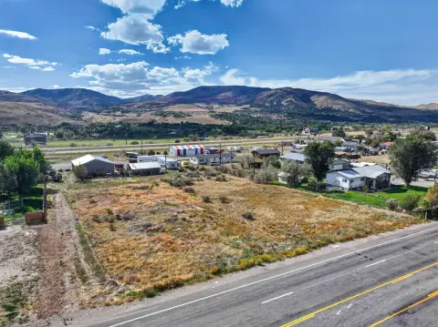 Commercial Land with Avenue Frontage