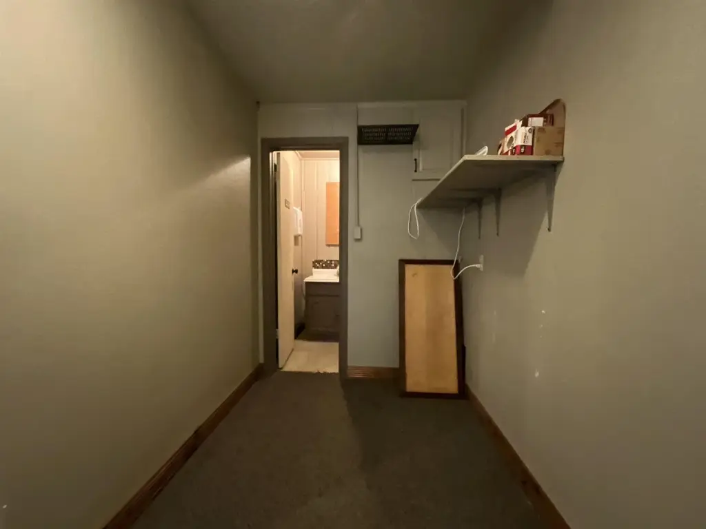 Picture 4