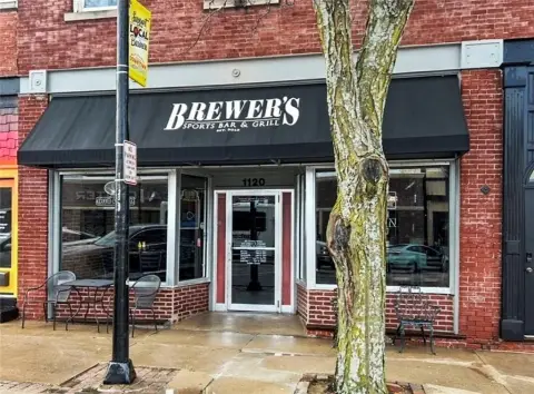Mixed-Use Building with Restaurant
