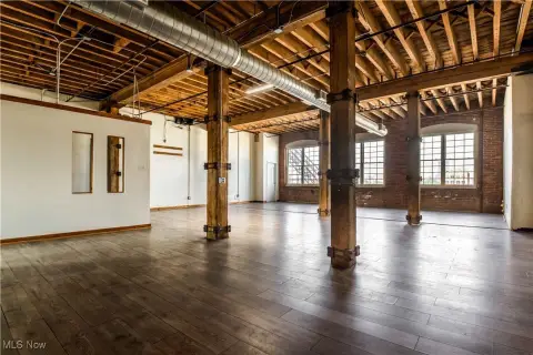 Commercial Office Space For Rent