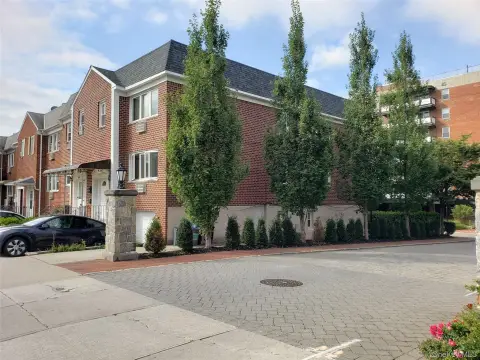 Well-Maintained Triplex in Bayside, NY