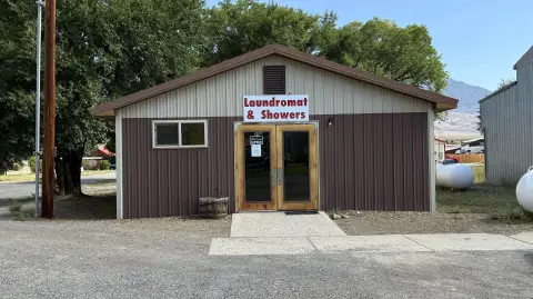 Established Laundromat in Mackay, Idaho