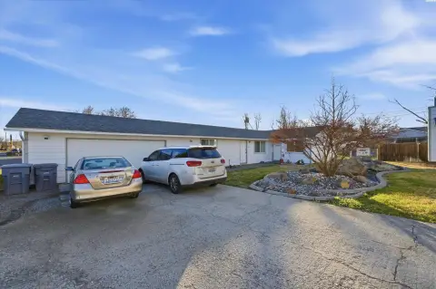 Income-Producing Duplex in Richland, WA