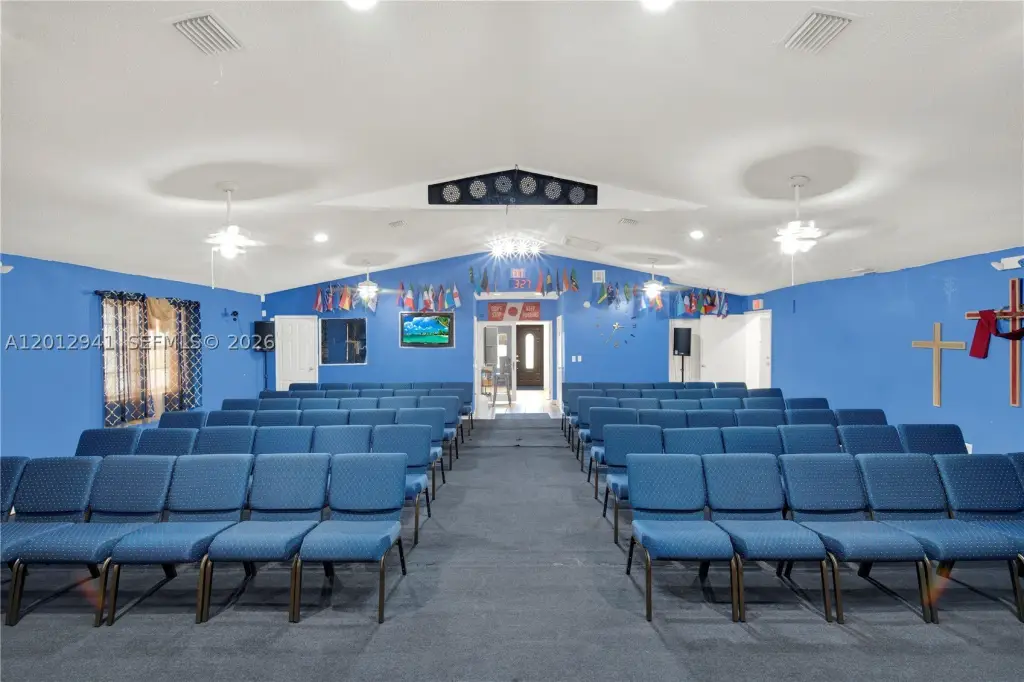 Picture 18