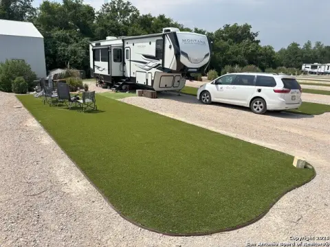 RV Lot Near Texas Wine