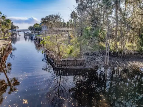 Water Access Land in Crawfordville
