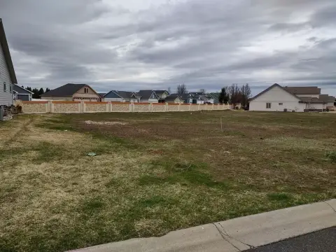 Land Near Deer Park Golf