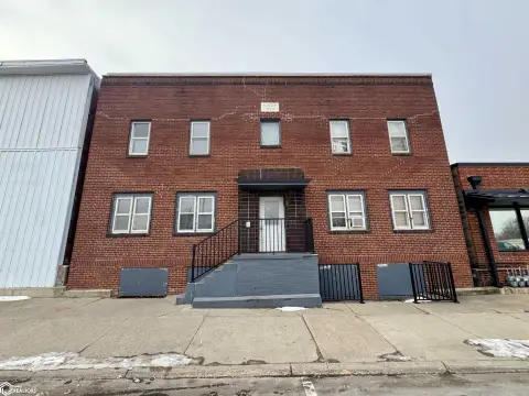 11-Unit Apartment Building