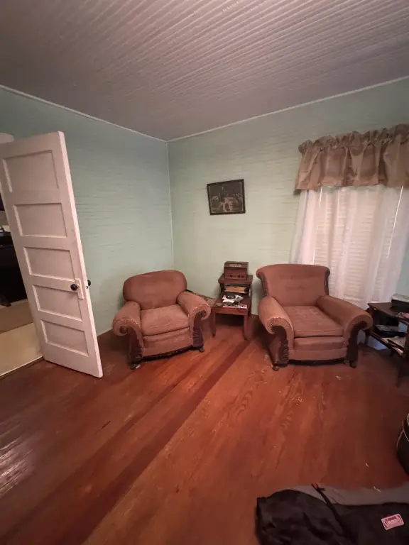 Picture 33