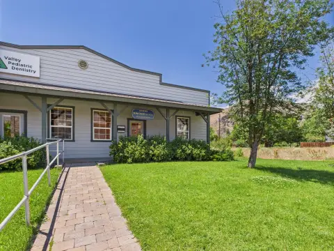 Corner Lot Commercial Building