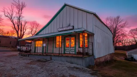 Highway Frontage Commercial Building, Vichy