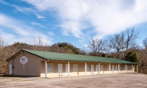 Furnished Motel Near Boat Ramp