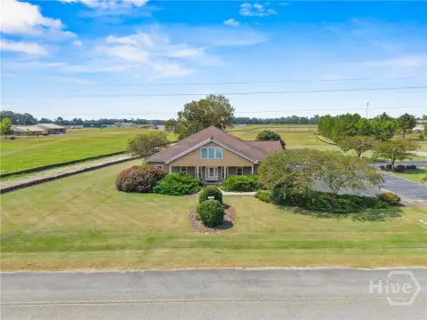 Versatile Commercial Building on 1.28 Acres