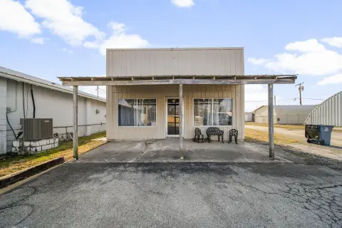 Updated Commercial Building in Afton