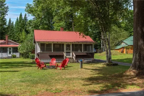 Eagle Bay Furnished Multifamily Retreat