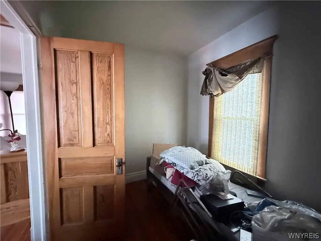 Picture 10