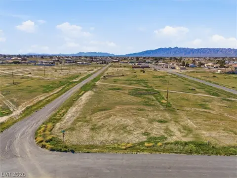 Pahrump Corner Lot for Home