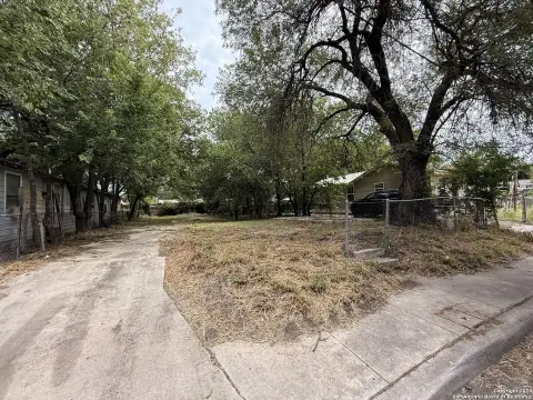 Residential Land in San Antonio