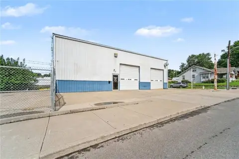Automotive Service Building