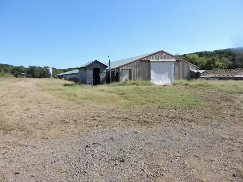40-Acre Farm/Estate Near Fort Smith