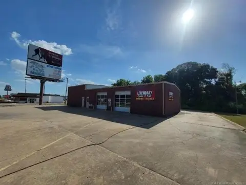 Muskogee Automotive Service Property