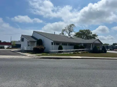 Spacious Office Building, High Visibility