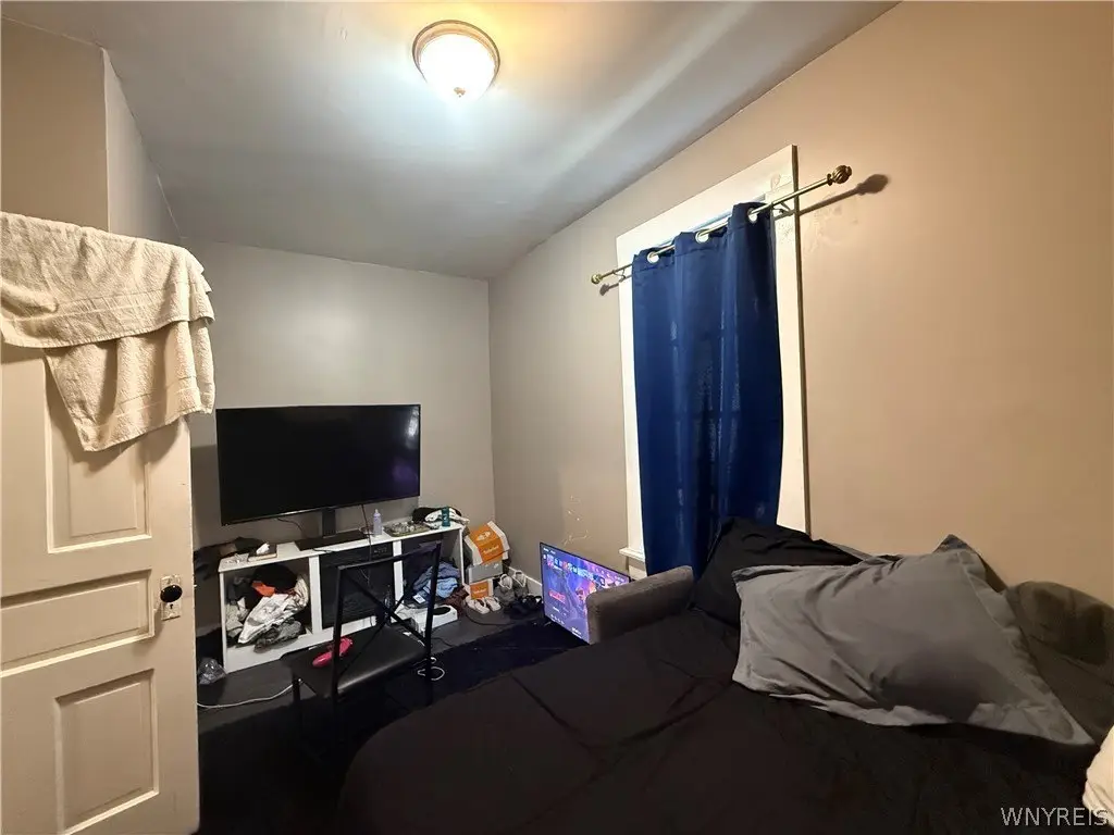 Picture 11