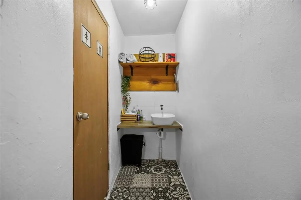 Picture 11