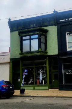 Versatile Mixed-Use Building in Ligonier