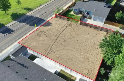 Buildable Lot Near Capital High