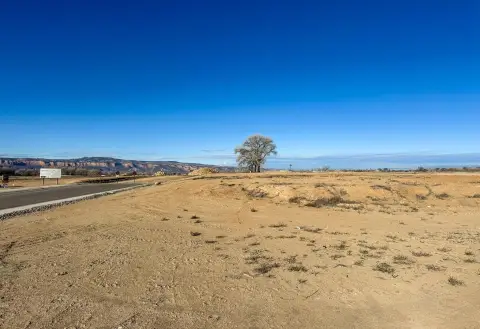 Homesite with Monument and Cliffs Views