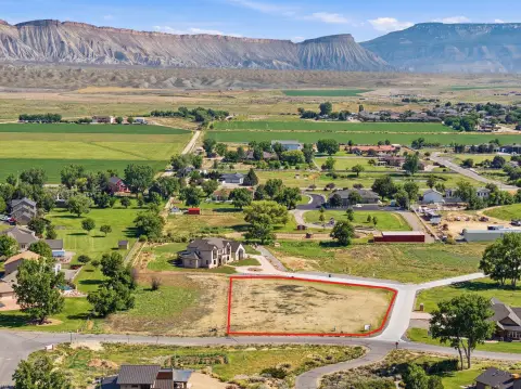 Grand Junction Land with Mountain Views